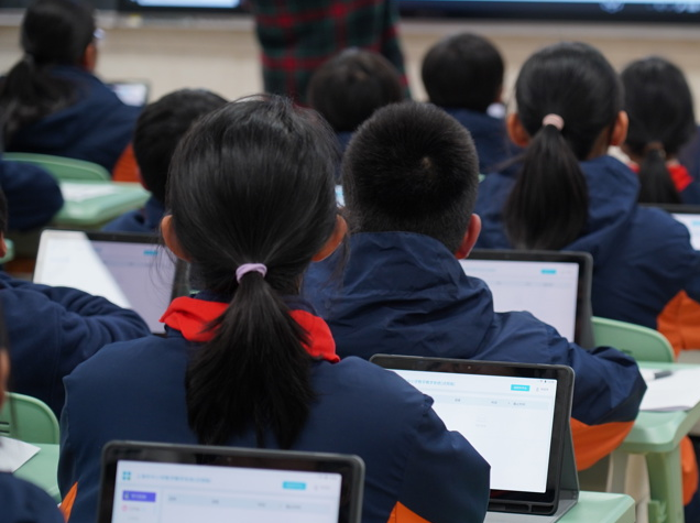 数字赋能教育交融的浪潮中唯有坚守培育全面发展的人这一初心 数字赋能教育交融的浪潮中唯有坚守培育全面发展的人这一初心